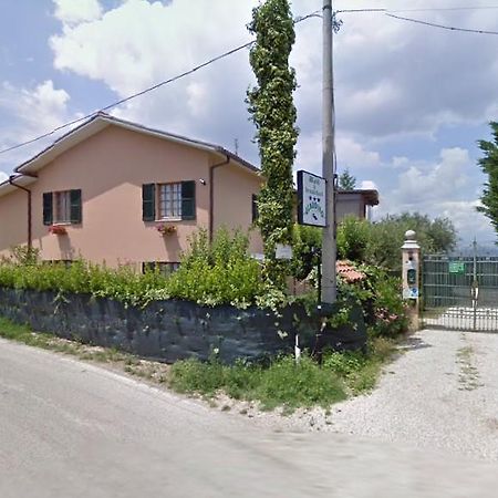 Bed&Breakfast Giardino Agritourist Controguerra ภายนอก รูปภาพ